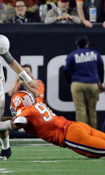 THE LATEST: Clemson FG trims lead to 21-17 in 3rd quarter